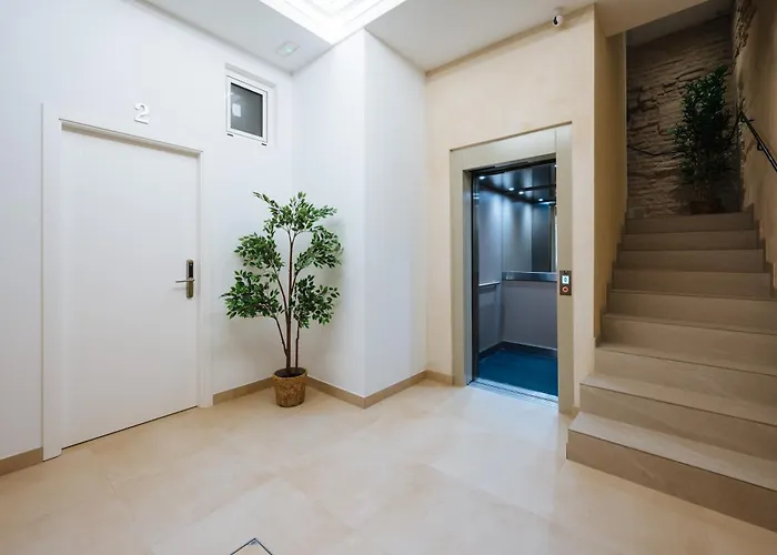 게스트하우스 New Hostly Arenal 세비야