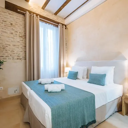 New Hostly Arenal Sevilla