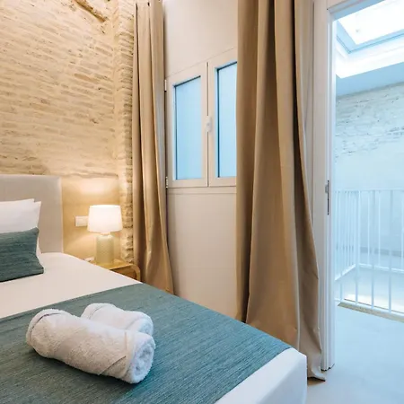 New Hostly Arenal Konukevi Sevilla